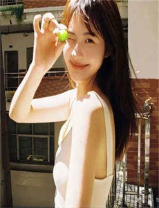 《肉蔻之香3中英双语》