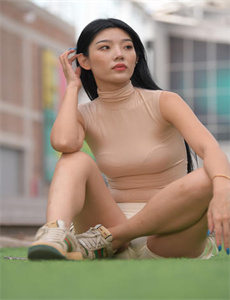 《打扑克的全程视频》