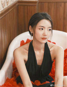 《韩国中年妇女》