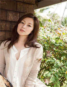 《尾崎娜娜》